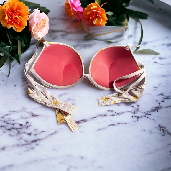 NWT vs PINK Wear Everywhere Super Push-Up Bra 36B - Picture 2 of 3